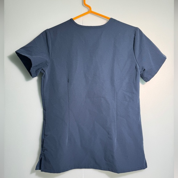 FIGS technical collection top scrub size:XS - Picture 2 of 4